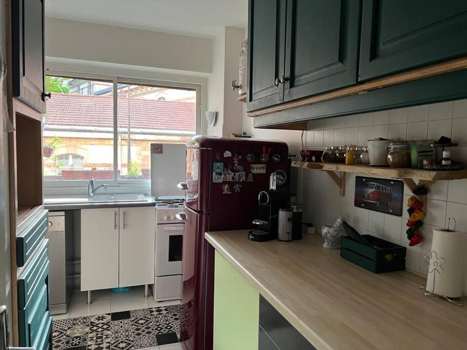 Grand Appartement Avec Balcon Et Parking Gratuit Sur Place 巴黎 外观 照片